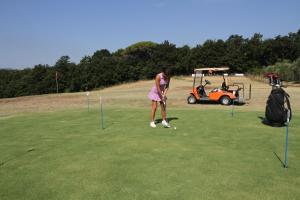 Golf pri farme alebo okolí