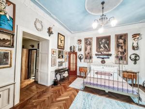 Fotografia z galérie ubytovania Divná pani Luxury Gallery Rooms v Banskej Štiavnici