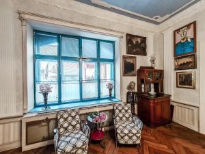 Posedenie v ubytovaní Divná pani Luxury Gallery Rooms