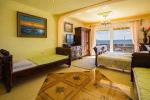 Posteľ alebo postele v izbe v ubytovaní Apartments in Selce 39174