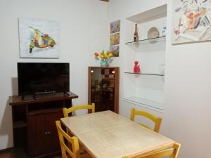 Gallery image of La casa di Gaia in Càbras +17 photos
