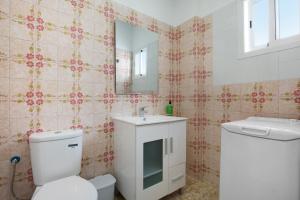 A bathroom at Casa Mela Még 17 kép