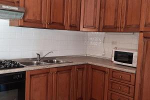 A kitchen or kitchenette at House Marika