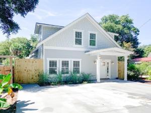 Budova, kde se prázdninový dům nachází