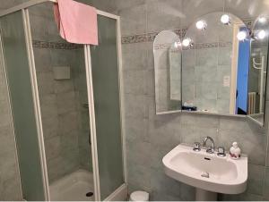 Kúpeľňa v ubytovaní La Maison de Garel + 37 fotografií
