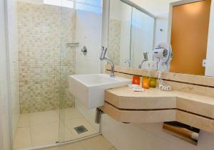 Koupelna v ubytování Kanoa Hotel