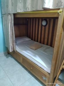 Lova arba lovos apgyvendinimo įstaigoje Pa Pasiar Hostal