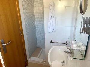Łazienka w obiekcie Hotel Selva Arenal