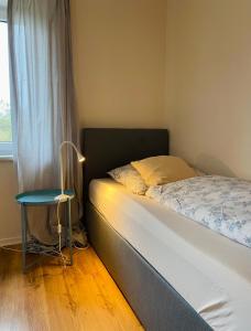 Postel nebo postele na pokoji v ubytování Lily-Rose Cottage