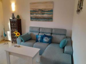 Modern apartment in Moraira with beautiful views 5 minutes from the beachにあるシーティングエリア