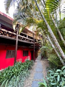 Um jardim em Pousada Paloma