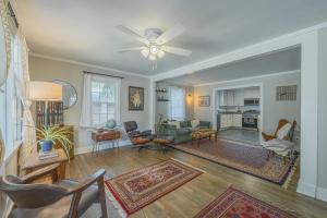 Et opholdsområde på The Eclectic Inn Downtown