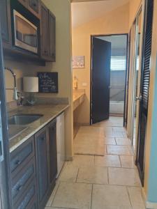 Gallery image of ELIMAR BAY VIEW APT with INFINITY POOL AVAILABLE in Culebra