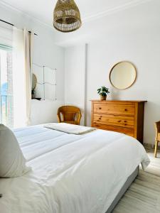 Легло или легла в стая в Alhaurin golf modern apartment with a view