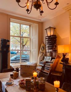 B&B Röderhaus Guesthouse Goedereede的休息区
