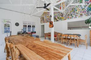 Fotografie z fotogalerie ubytování Indopurejoy House - Komala Indah Cottages v Kutě