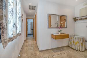 Fotografia z galérie ubytovania Fleming, cómodo apartamento junto Mezquita y Judería v destinácii Córdoba + 19 fotografií