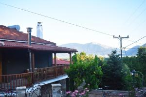 Fotografia z galérie ubytovania Capris Rustic Ηouse with Mountain View v destinácii Archaia Feneos