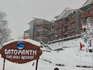 Satopanth The Auli Resort v zimě