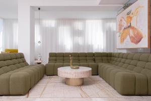 Posezení v ubytování The Moss - Luxury Villa in Corralejo near the Beach
