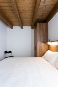 A bed or beds in a room at Residence Villa Brioschi