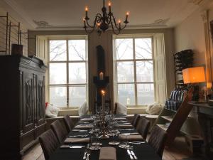 B&B Röderhaus Guesthouse Goedereede的休息区