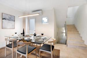 Posedenie v ubytovaní Luxury Villa Taganana