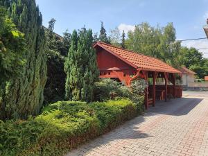 A garden outside Harsona Fogadó