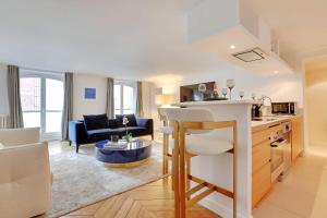 Elegant apartment - 2BD-6P - Avenue Montaigne