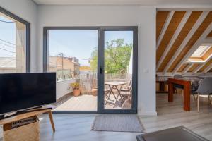 Μια τηλεόραση ή/και κέντρο ψυχαγωγίας στο Casa Atelier