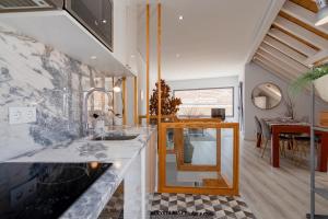 Η κουζίνα ή μικρή κουζίνα στο Casa Atelier +15 φωτογραφίες