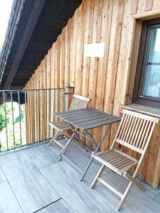 A balcony or terrace at Ferienhof Rabenreith