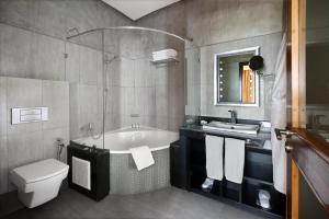 Koupelna v ubytování Park Suites Hotel Luxury Boutique Hotel