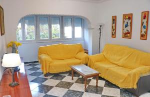 Posedenie v ubytovaní Apartamento Plaza la Fuente