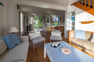 Posedenie v ubytovaní KER HELEN - Maison familiale vue mer