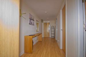 Gallery image of Alluring 2 Bedroom Leeds City Centre Apartment- Self Check-in,Balconied Apartment in Leeds