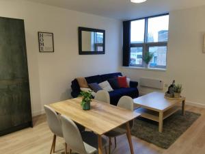 Billede fra billedgalleriet på 2 Bedroom Apartment - Central Peterborough - Bayard Apartments i Peterborough