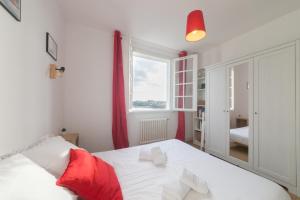 Posteľ alebo postele v izbe v ubytovaní KER HELEN - Maison familiale vue mer