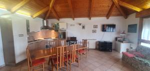 Kuchyň nebo kuchyňský kout v ubytování Albergo Primavera