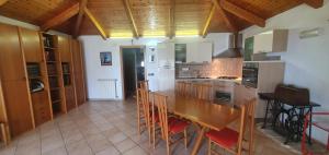 Kuchyň nebo kuchyňský kout v ubytování Albergo Primavera