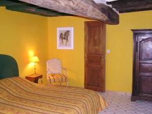 מיטה או מיטות בחדר ב-Maison de 5 chambres avec jardin clos et wifi a Morannes sur Sarthe
