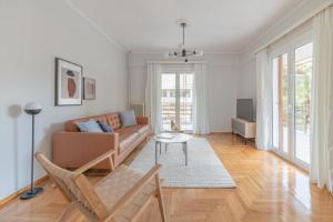 Posedenie v ubytovaní Homey 2BR Apartment in Cholargos by UPSTREET