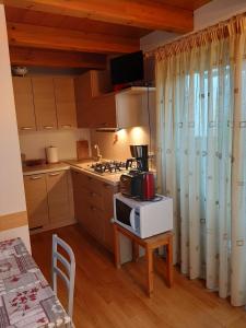 A kitchen or kitchenette at Casa Rosetta