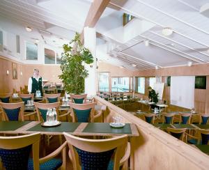 Ресторант или друго място за хранене в Hotel Kalevala