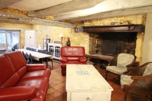 Ảnh trong thư viện ảnh của Maison Lou Peyrol avec piscine privée ở Urval