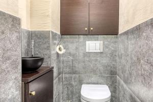 Kúpeľňa v ubytovaní Montaigne Executive Suite