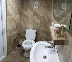 Koupelna v ubytování GUEST HOUSE 15A + 37 fotografií