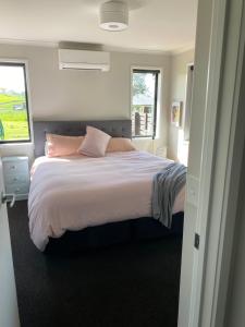 Ένα ή περισσότερα κρεβάτια σε δωμάτιο στο Beautiful house with rural views