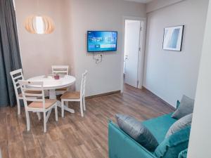TV a/nebo společenská místnost v ubytování New Gudauri Twins by Gudauri Travel