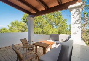 Balkón alebo terasa v ubytovaní APARTAMENTOS CASA EUGENIO FORMENTERA